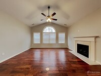 3428 Woodshade Dr in Loganville, GA - Foto de edificio - Building Photo