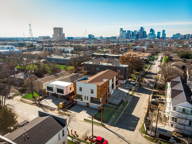 1931 N Prairie Ave in Dallas, TX - Building Photo - Building Photo