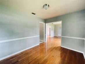 1039 S Frankland Rd in Tampa, FL - Building Photo - Building Photo