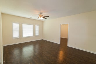 235 Sawgrass Trail in Statesboro, GA - Building Photo - Building Photo