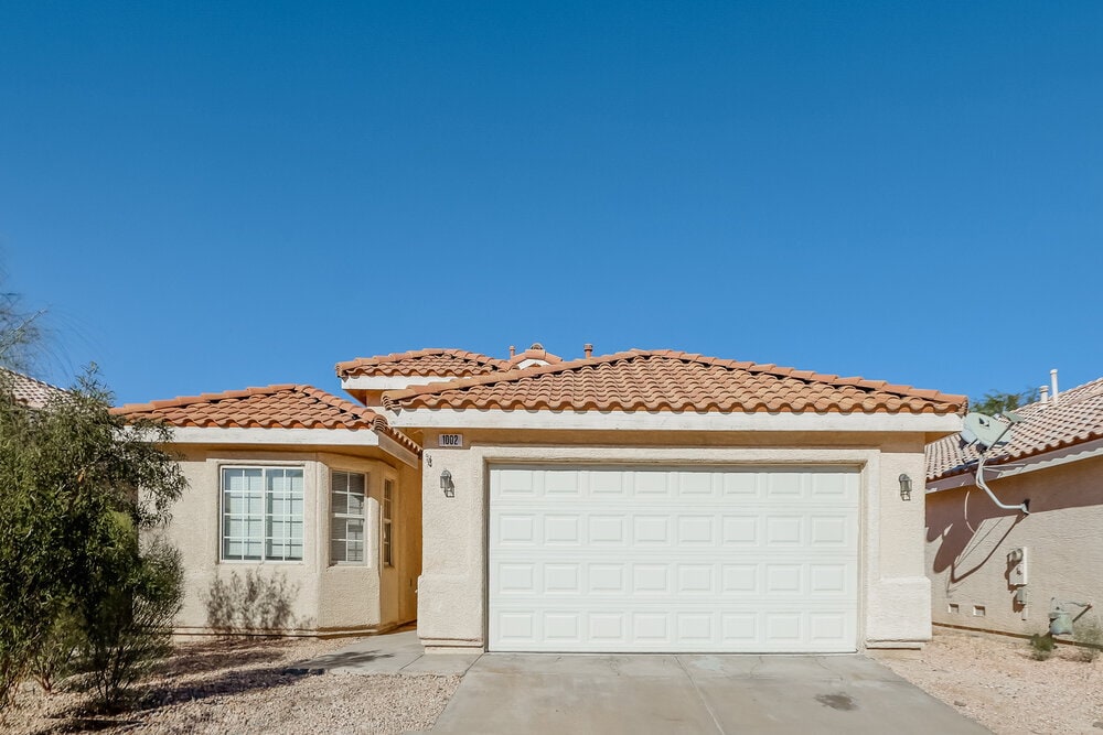 1002 Emerald Stone Ave in North Las Vegas, NV - Building Photo