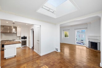 719 Avalon Ave in San Francisco, CA - Building Photo - Building Photo