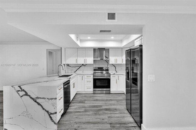 17532 NW 61st Ct N in Hialeah, FL - Building Photo - Building Photo