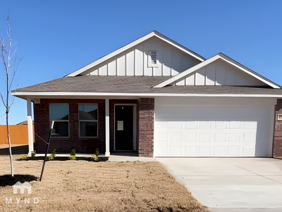 9713 NW 124th St in Yukon, OK - Building Photo