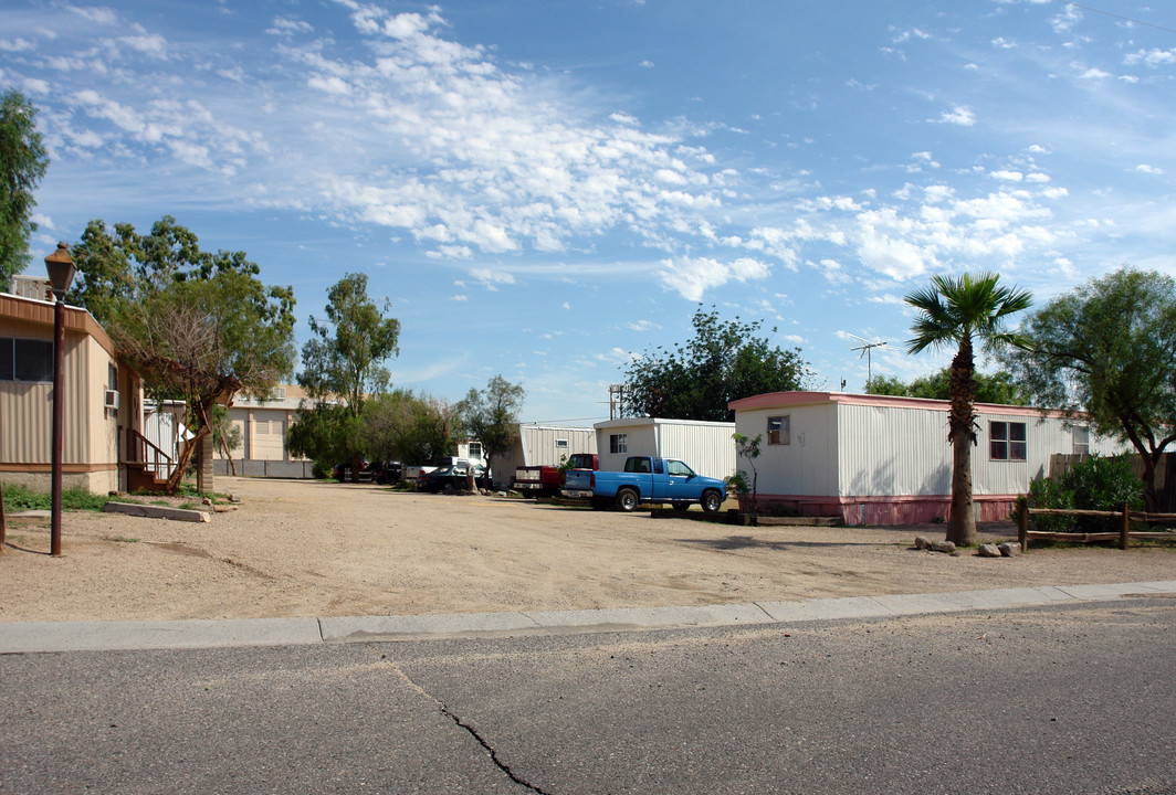 2520 E Marco Polo Rd in Phoenix, AZ - Foto de edificio