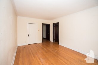 2017 W Ainslie St, Unit 1 in Chicago, IL - Building Photo - Building Photo