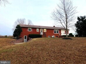 11456 Southern Maryland Blvd in Dunkirk, MD - Building Photo - Building Photo