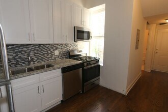 1656 W Erie St in Chicago, IL - Building Photo - Building Photo