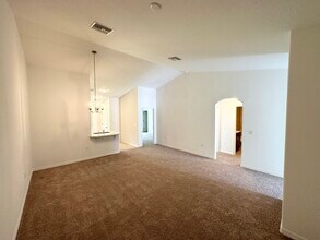 100 Slumber Meadow Trail in Palm Coast, FL - Building Photo - Building Photo