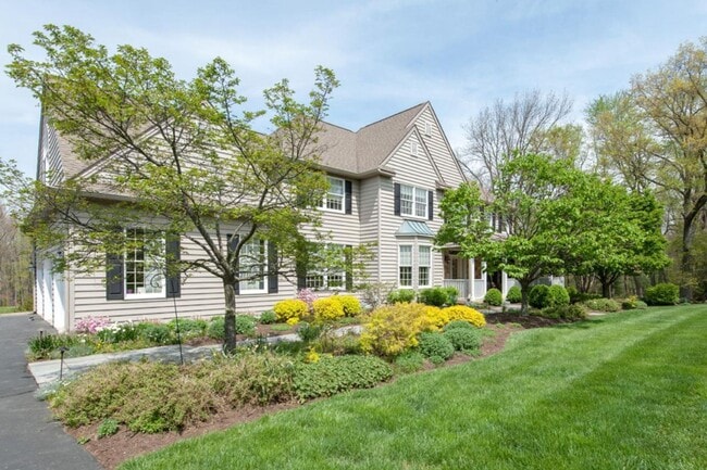 property at 4900 Hunt Field Dr