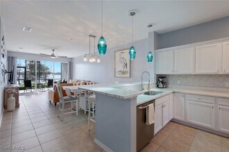 28406 Altessa Way in Bonita Springs, FL - Foto de edificio - Building Photo