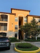 6157 Metrowest Blvd in Orlando, FL - Building Photo