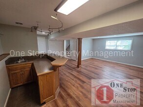 300 E 11th St in Kearney, MO - Building Photo - Building Photo