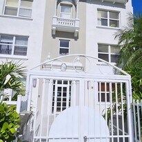 1542 Drexel Ave in Miami Beach, FL - Building Photo