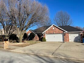 603 Auburn St in Bentonville, AR - Building Photo