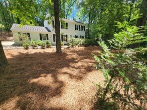4008 Rock Mill Dr in Marietta, GA - Building Photo - Building Photo