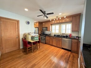 22 Magnolia Ave, Unit 22 in Cambridge, MA - Building Photo - Building Photo