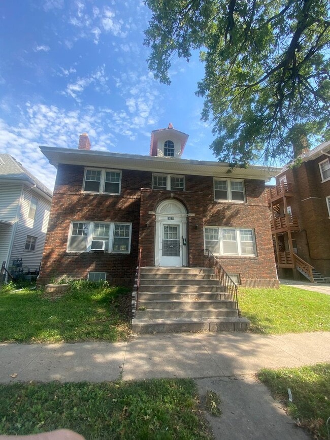 1424 F St in Lincoln, NE - Building Photo - Building Photo