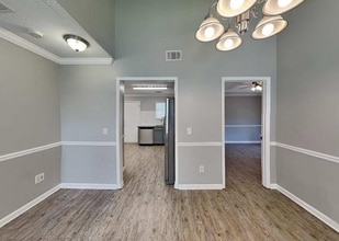 2342 Glencairn Ln SW in Marietta, GA - Building Photo - Building Photo