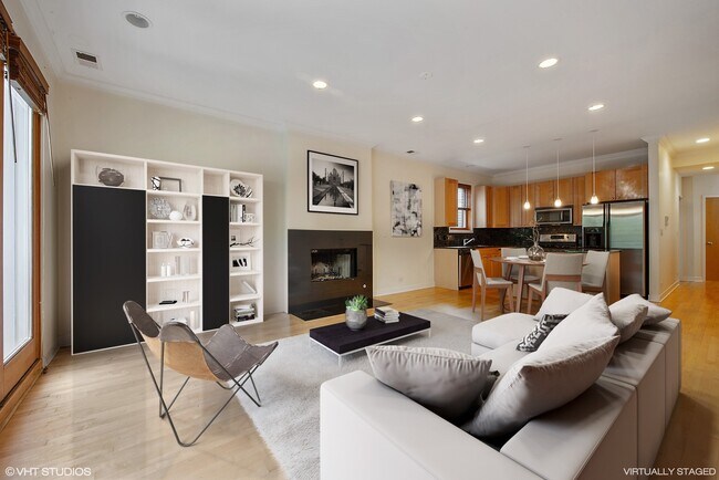 1036 N Wolcott Ave in Chicago, IL - Building Photo - Building Photo