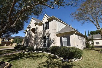 12210 Santa Fe Springs Ct in Houston, TX - Building Photo - Building Photo