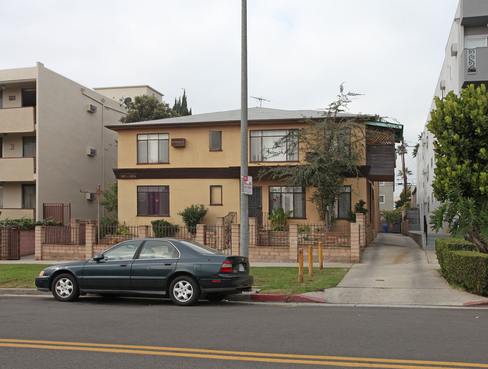 1837 Winona Blvd in Los Angeles, CA - Foto de edificio