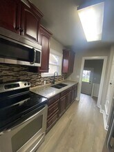 914 S 16th Ave in Yakima, WA - Building Photo - Building Photo