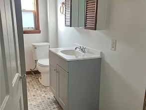 126 Grandview Ave in Mingo Junction, OH - Foto de edificio - Building Photo