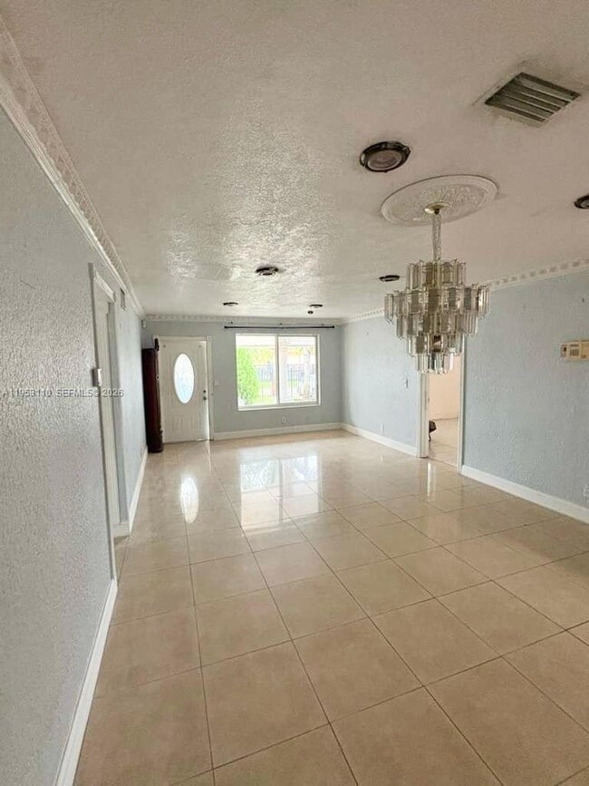 221 NW 40th St in Pompano Beach, FL - Building Photo - Building Photo