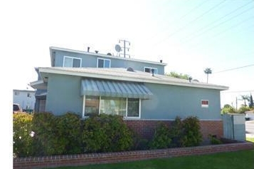 10036 Wiley Burke Ave in Downey, CA - Building Photo