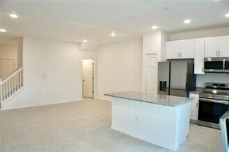 4378 Sailplane Ct in Wesley Chapel, FL - Building Photo - Building Photo