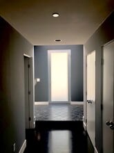 6396 Weidlake Dr in Los Angeles, CA - Building Photo - Building Photo
