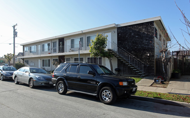 701 Mills Ave in San Bruno, CA - Building Photo - Building Photo