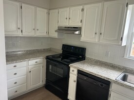 1908 W Chester Ave in Middlesboro, KY - Building Photo