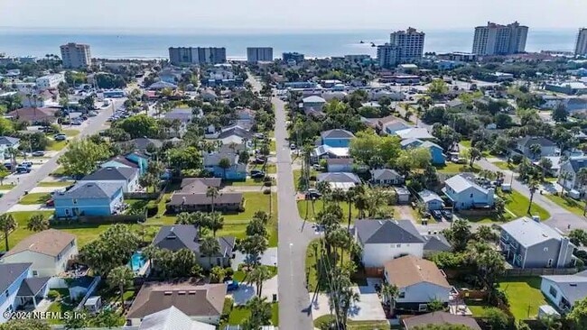 524 7th Ave S in Jacksonville Beach, FL - Building Photo - Building Photo