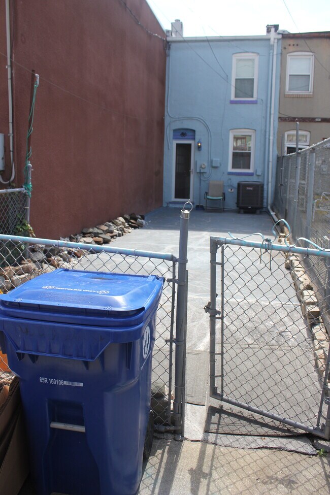 1426 Decatur St photo'