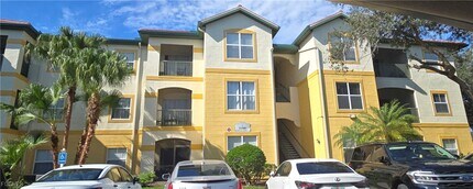 11500 Villa Grand in Ft. Myers, FL - Building Photo - Building Photo