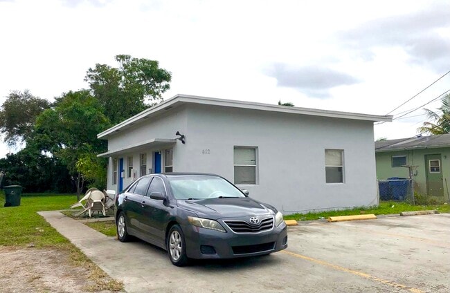 412 NW 4th Ave, Unit 1