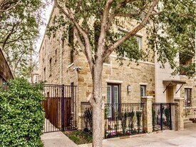 2811 Hood St in Dallas, TX - Building Photo