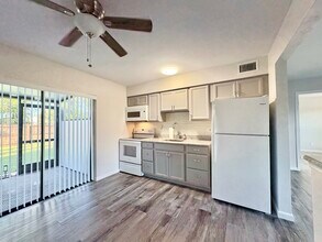13411 Pine Needle Ln, Unit 13411 in Ft. Myers, FL - Building Photo - Building Photo