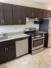 125 Gallagher Rd, Unit 7 in Wayne, PA - Building Photo - Building Photo