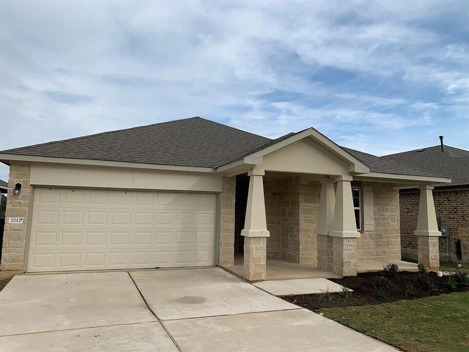 2012 Centerline Ln in Georgetown, TX - Building Photo