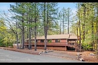 17520 Bluejay Cir in Munds Park, AZ - Building Photo - Building Photo