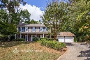 540 Woodline Ct in Roswell, GA - Building Photo