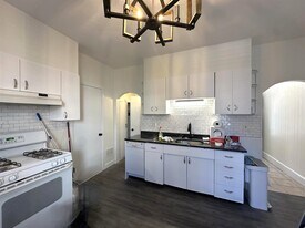 112 5th St in Cambridge, MA - Building Photo