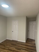 732 W Imperial Hwy in Los Angeles, CA - Building Photo - Building Photo