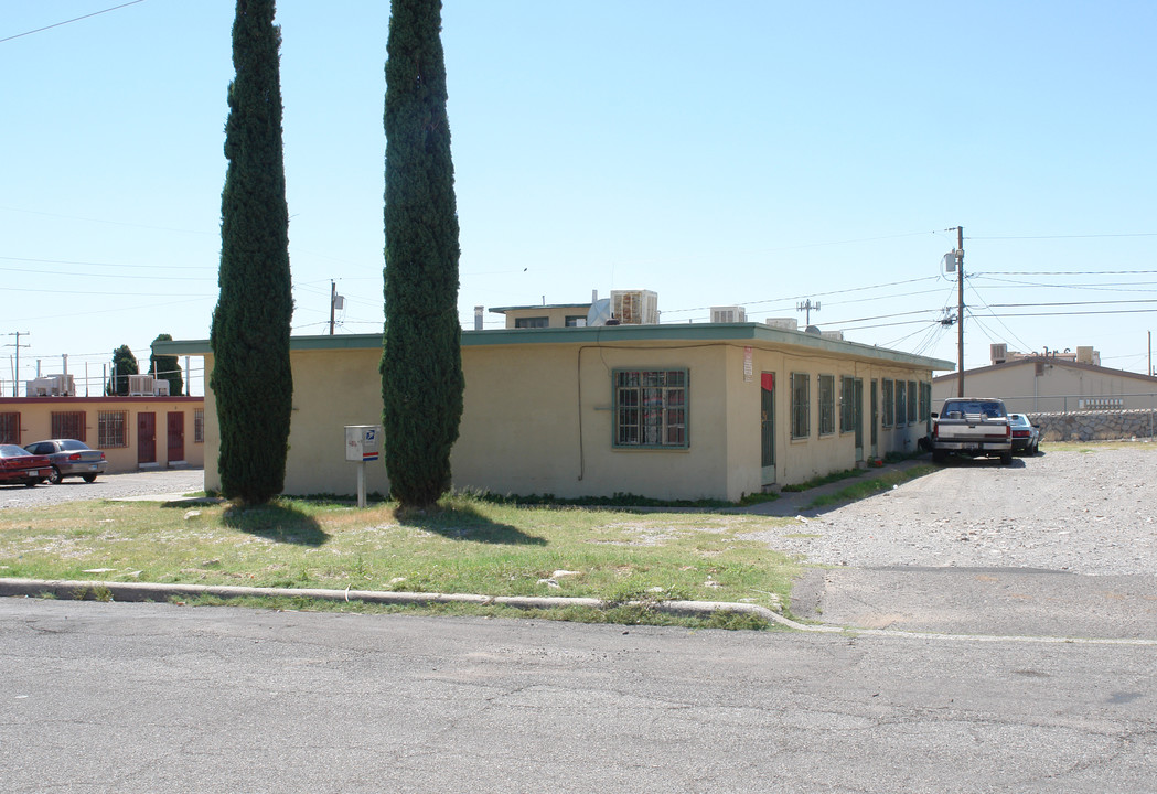 4016 Taylor Ave in El Paso, TX - Building Photo