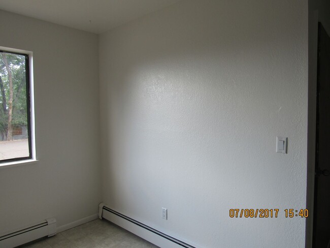 688 Clarkson Ave in Rifle, CO - Building Photo - Building Photo