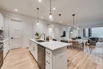 2633 Reagan St in Dallas, TX - Building Photo - Building Photo