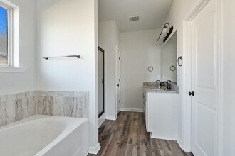 1014 Gentle Wind Dr in Baton Rouge, LA - Building Photo - Building Photo